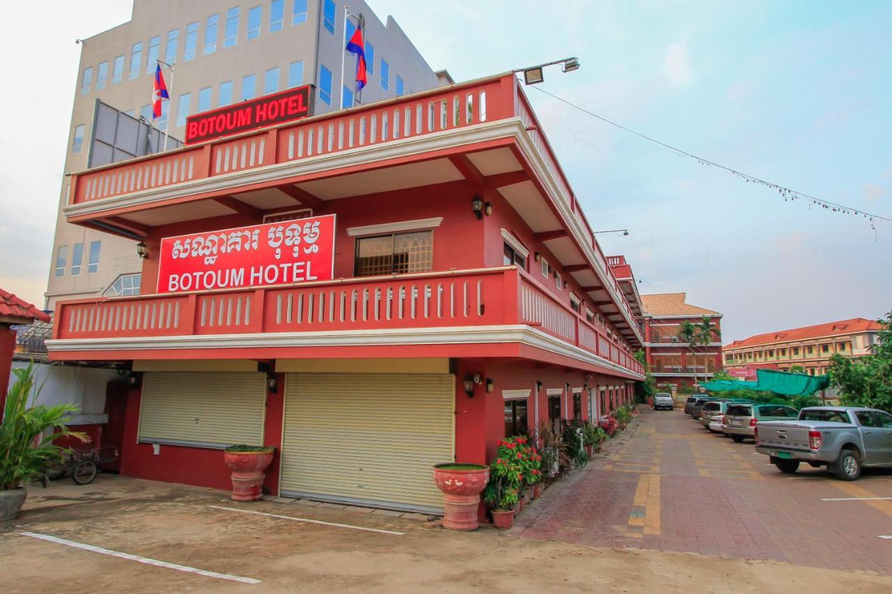 Botoum Hotel Sisophon Екстер'єр фото